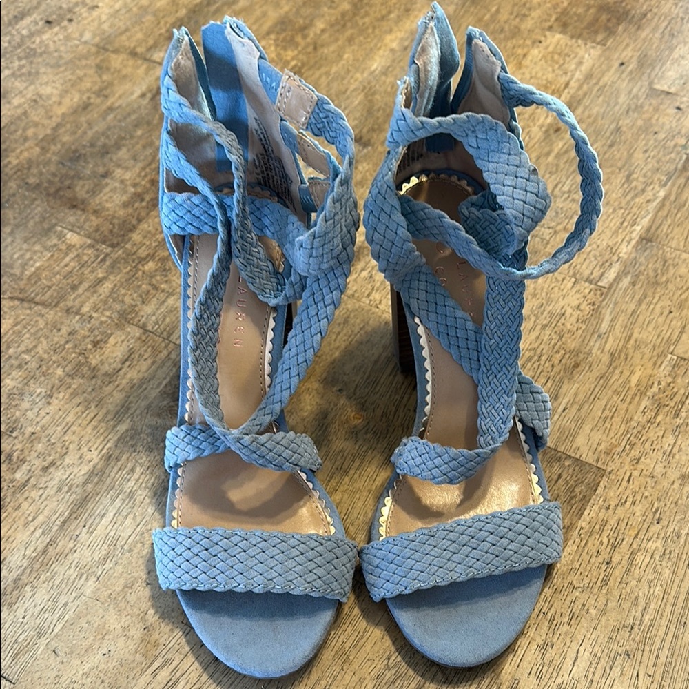 Chic Blue Braided Heels